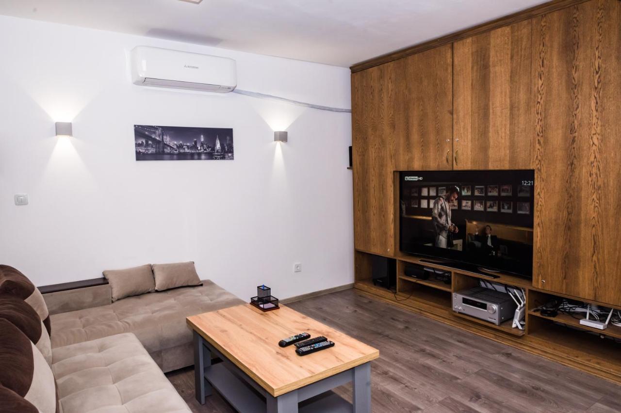 Апартаменти Luxure Apart Alex Софія Екстер'єр фото
